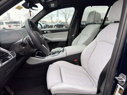 Used 2026 BMW X5 xDrive50e w/ Executive Package image 28