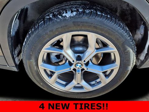 Used 2024 BMW X4 xDrive30i w/ Premium Package image 5