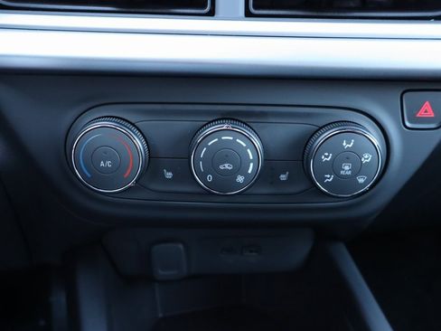 New 2026 Chevrolet Trax RS image 12