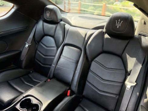Used 2017 Maserati GranTurismo Sport image 21