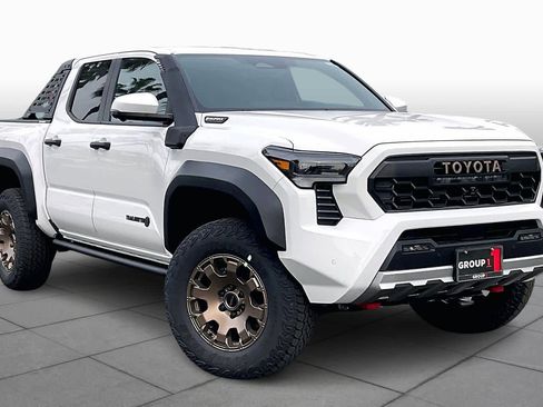 New 2026 Toyota Tacoma Trailhunter Hybrid image 2