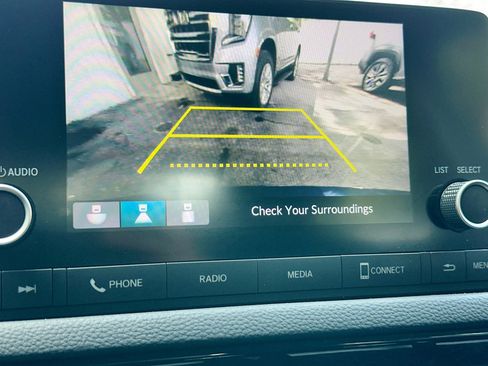 Used 2022 Honda Civic LX image 13