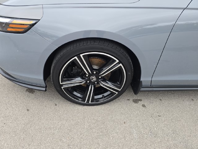 Used 2024 Honda Accord Sport image 10