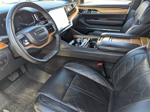 Used 2024 Jeep Grand Wagoneer L Series III image 28