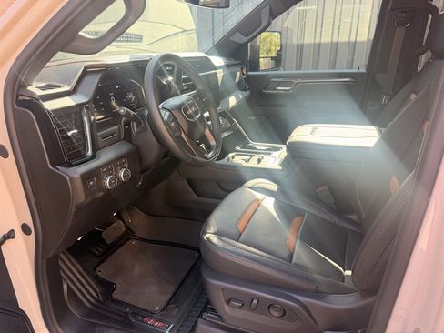 Used 2026 GMC Sierra 2500 AT4 AWD/4WD image 17