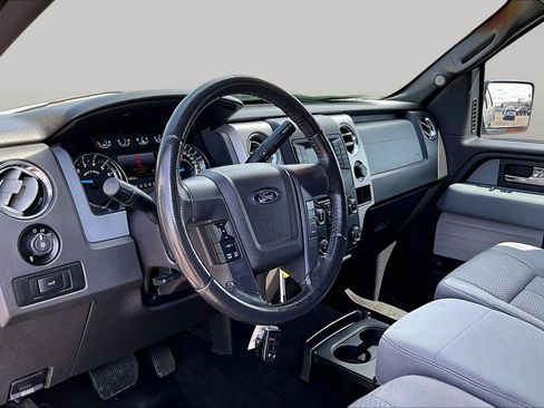 Used 2013 Ford F150 XLT w/ Mid Equipment Group RWD image 12
