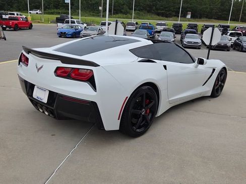 Used 2015 Chevrolet Corvette Stingray Coupe RWD image 12