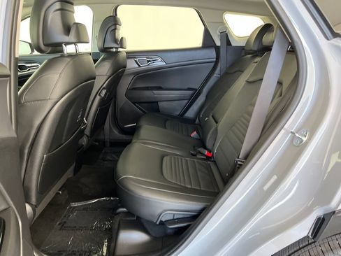 Used 2025 Kia Sportage SX AWD/4WD image 27