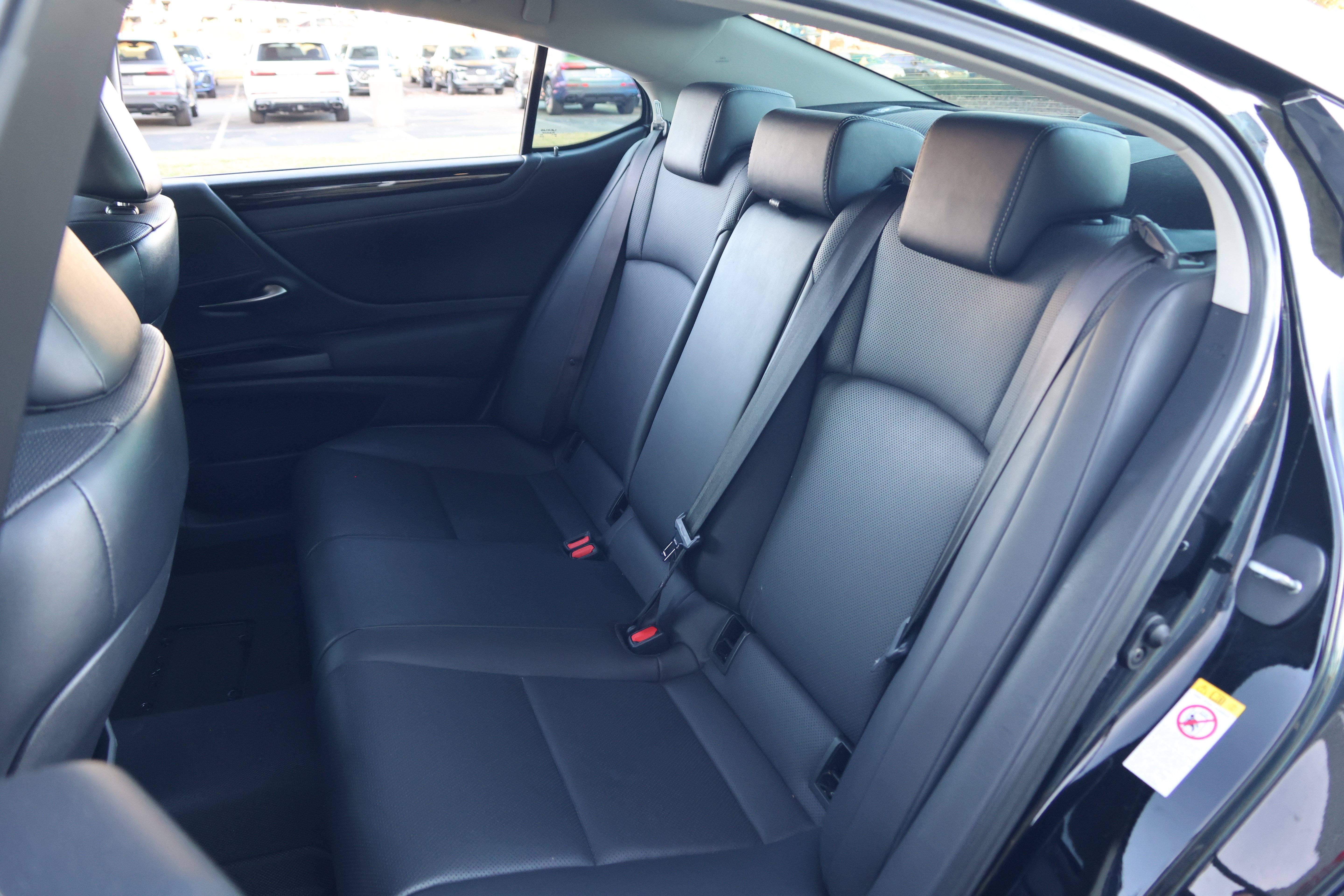 Used 2019 Lexus ES 350 w/ Premium Package FWD image 32