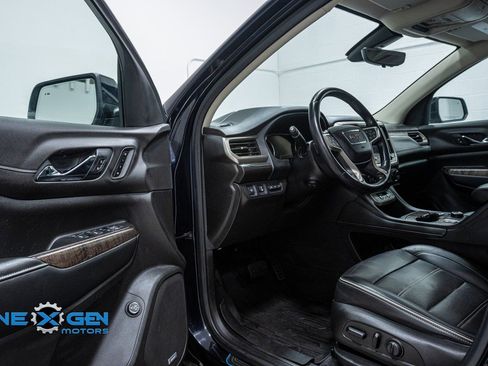 Used 2021 GMC Acadia Denali w/ Denali Ultimate Package image 10