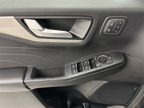 Certified 2022 Ford Escape SEL w/ Technology Package image 5