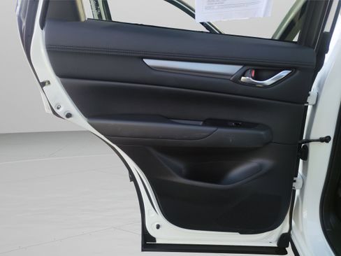 Used 2021 MAZDA CX-5 Touring image 29