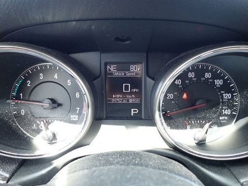 Used 2013 Jeep Grand Cherokee Laredo AWD/4WD image 16