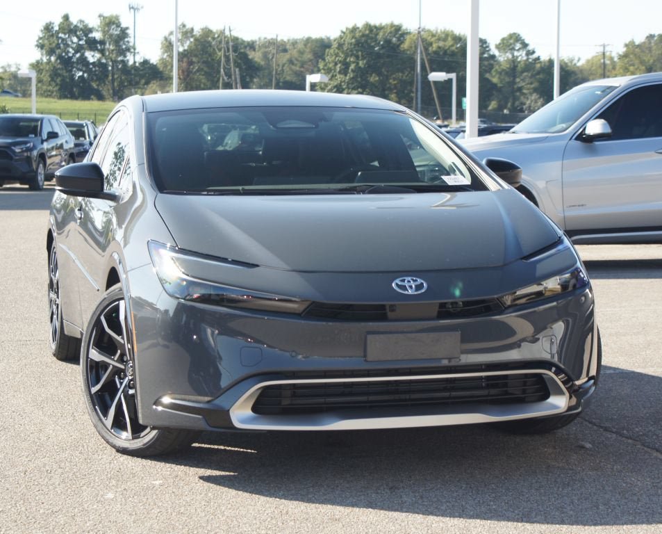 Used 2026 Toyota Prius Plug-In Hybrid w/ Limited Premium Package FWD image 6