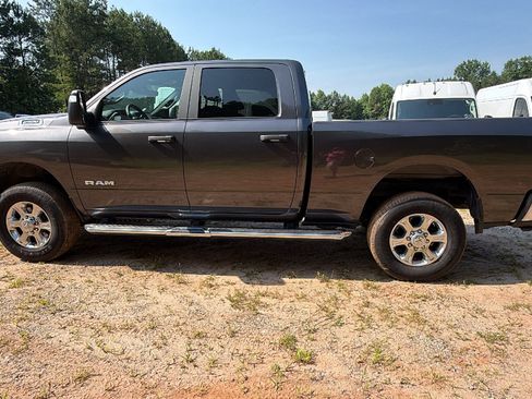 Used 2026 RAM 2500 Big Horn AWD/4WD image 11
