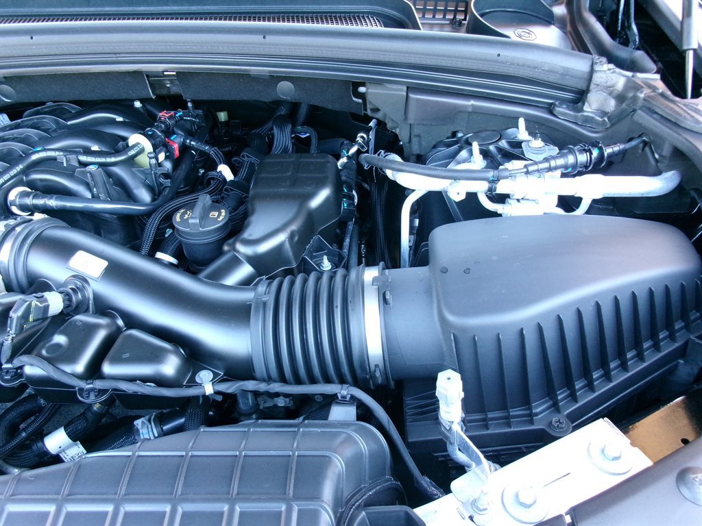 Used 2025 Jeep Grand Cherokee Altitude AWD/4WD image 43