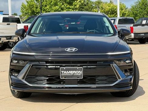Used 2024 Hyundai Sonata SEL FWD image 2
