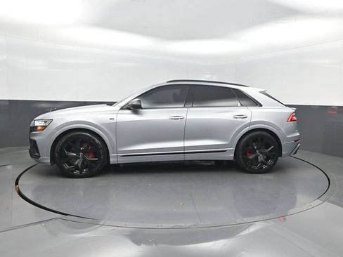 Used 2019 Audi Q8 Prestige AWD/4WD image 3