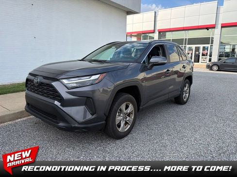 Used 2025 Toyota RAV4 XLE w/ Convenience Package AWD/4WD image 1