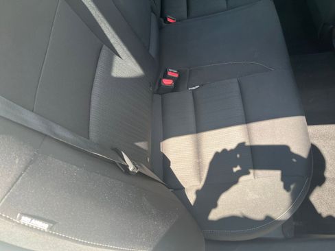Used 2025 Nissan Altima 2.5 SV FWD image 39