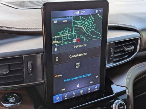 Used 2021 Ford Explorer King Ranch w/ Premium Technology Package image 25