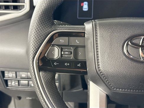 Certified 2025 Toyota Sequoia Platinum AWD/4WD image 18