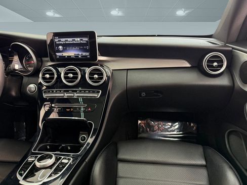 Used 2018 Mercedes-Benz C 300 C 300 image 26