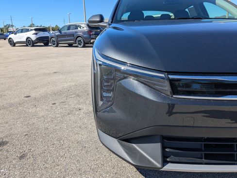 New 2025 Kia K4 EX image 12