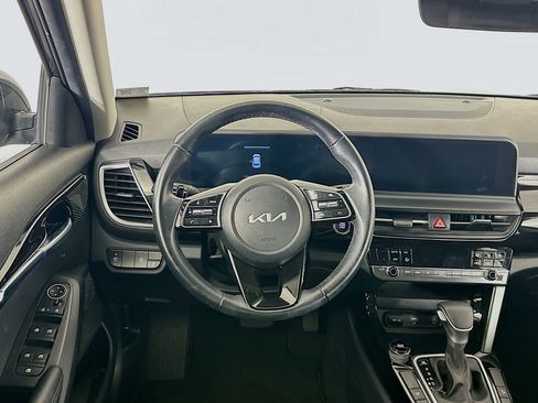 Used 2025 Kia Seltos S image 17