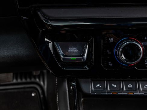 Used 2023 GMC Sierra 1500 AT4X image 22