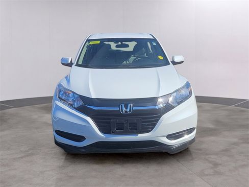 Used 2016 Honda HR-V LX image 2
