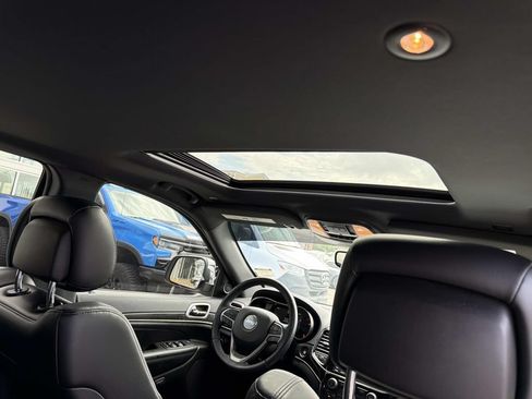 Used 2022 Jeep Grand Cherokee Limited RWD image 10