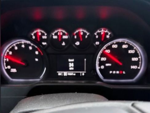 Used 2020 Chevrolet Silverado 1500 Custom w/ Custom Value Package image 18