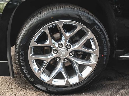 Used 2016 Cadillac Escalade Platinum AWD/4WD image 7