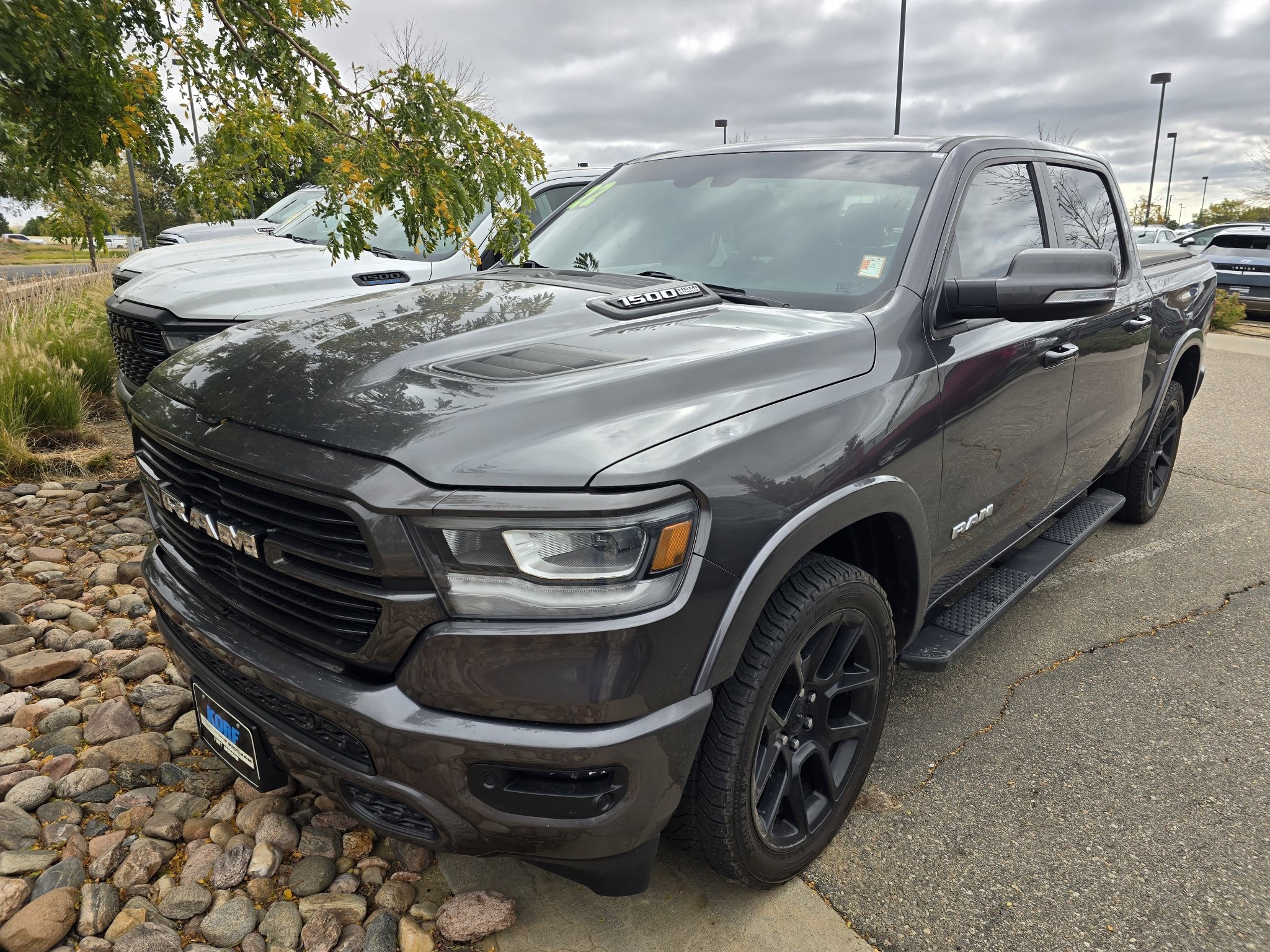Used 2022 RAM 1500 Laramie AWD/4WD image 1