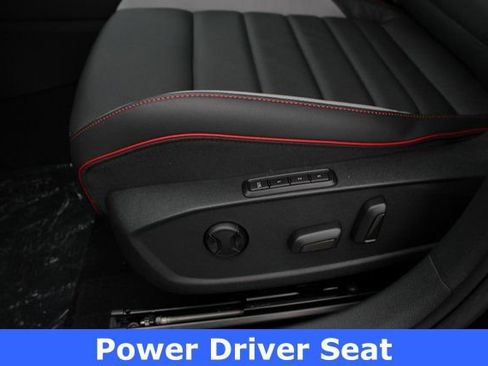 New 2026 Volkswagen GTI SE image 4