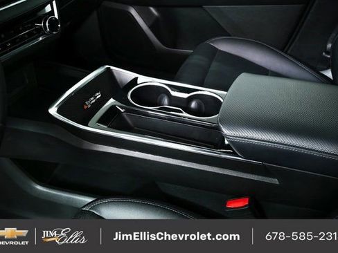 Used 2025 Chevrolet Equinox LT w/ Convenience Package II image 16