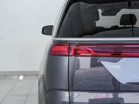 Used 2023 Kia Carnival LX FWD image 51