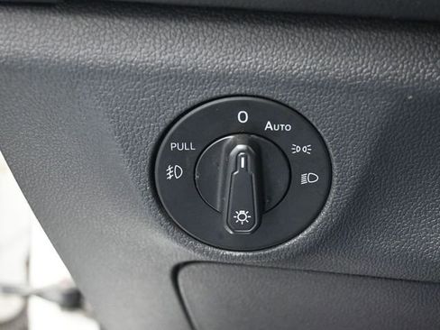 Used 2019 Volkswagen Jetta R-Line image 25