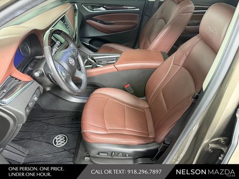 Used 2020 Buick Enclave Avenir w/ Avenir Technology Package FWD image 22