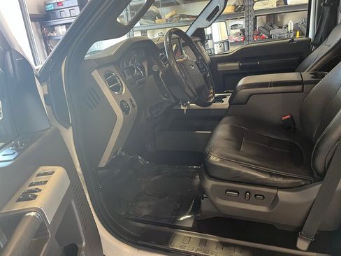Used 2015 Ford F350 Lariat w/ Chrome Package image 7