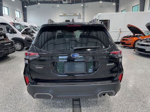 Used 2025 Subaru Forester Limited AWD/4WD image 7