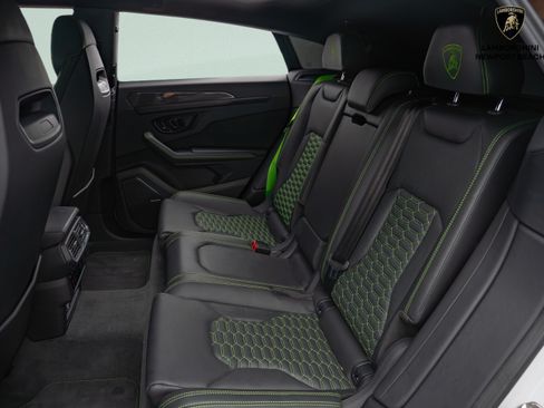 Used 2024 Lamborghini Urus S AWD/4WD image 11