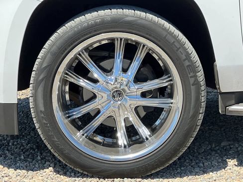 Used 2015 GMC Yukon SLE RWD image 12