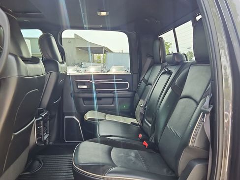 Used 2020 RAM 2500 Laramie w/ Night Edition AWD/4WD image 14
