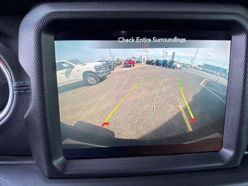 Used 2021 Jeep Wrangler Unlimited Rubicon 4xe image 5