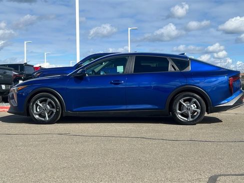 Used 2025 Kia K4 LXS image 9