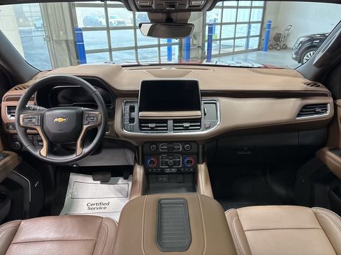 Used 2024 Chevrolet Suburban High Country AWD/4WD image 38