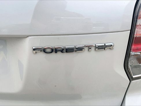 Used 2018 Subaru Forester 2.5i w/ Protection Package #1 AWD/4WD image 8