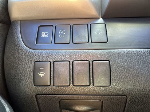 Used 2018 Toyota Highlander Plus image 30